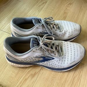 Men’s Brooks Ghost 13 size 11.5.